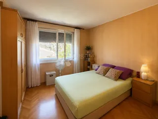 stan kraj mora sa garažom - slika 4