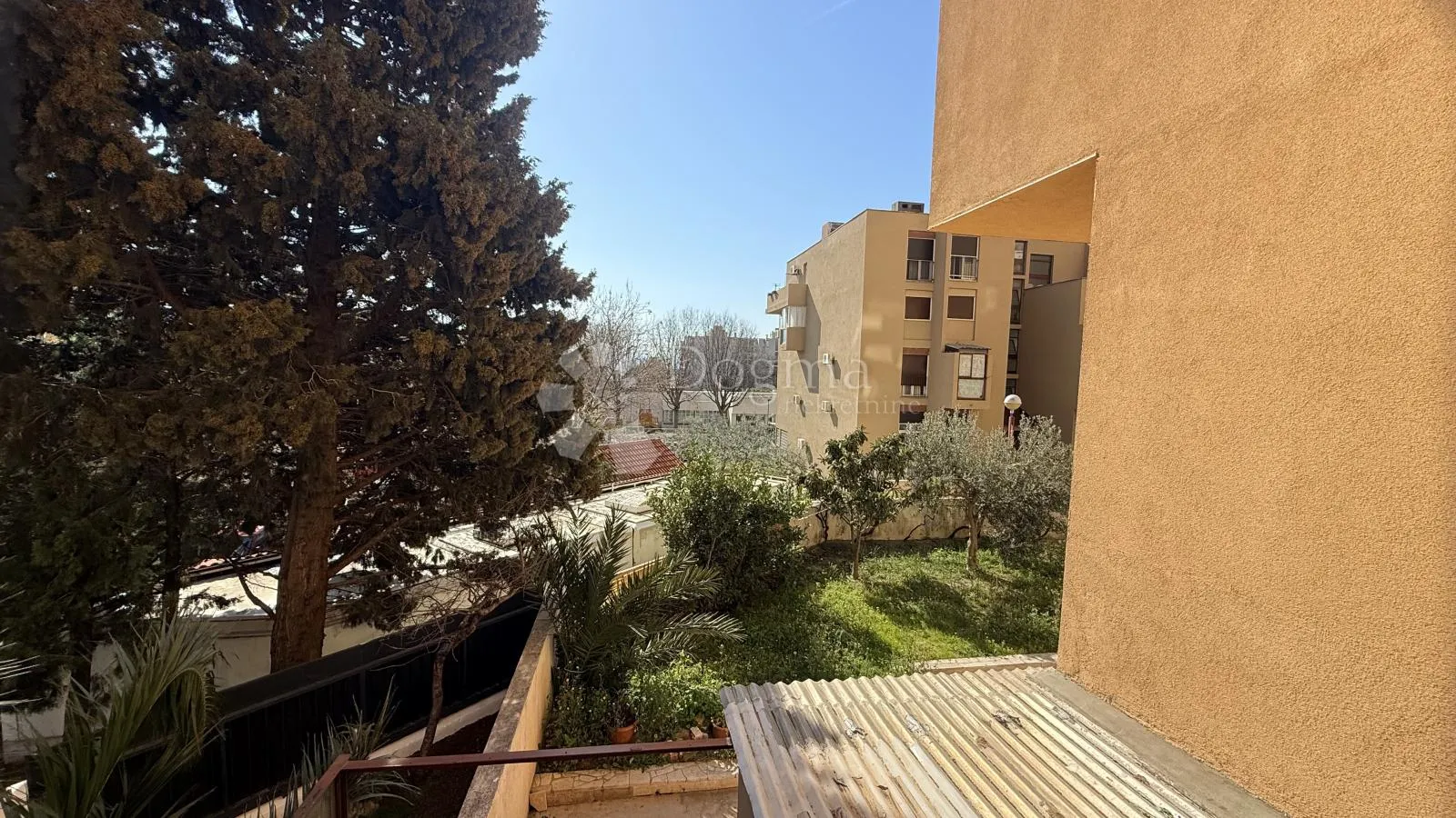 sunčan trosoban stan južne orijentacije na traženom mertojaku s velikim potencijalom - slika 4