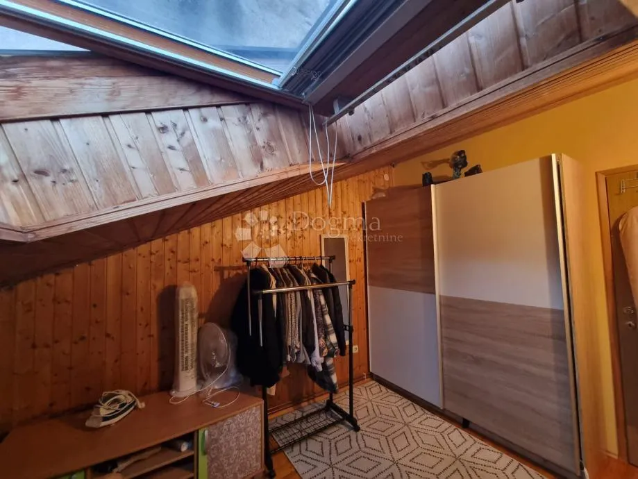 šibenik, šarmantan stan s prostranom terasom - slika 10