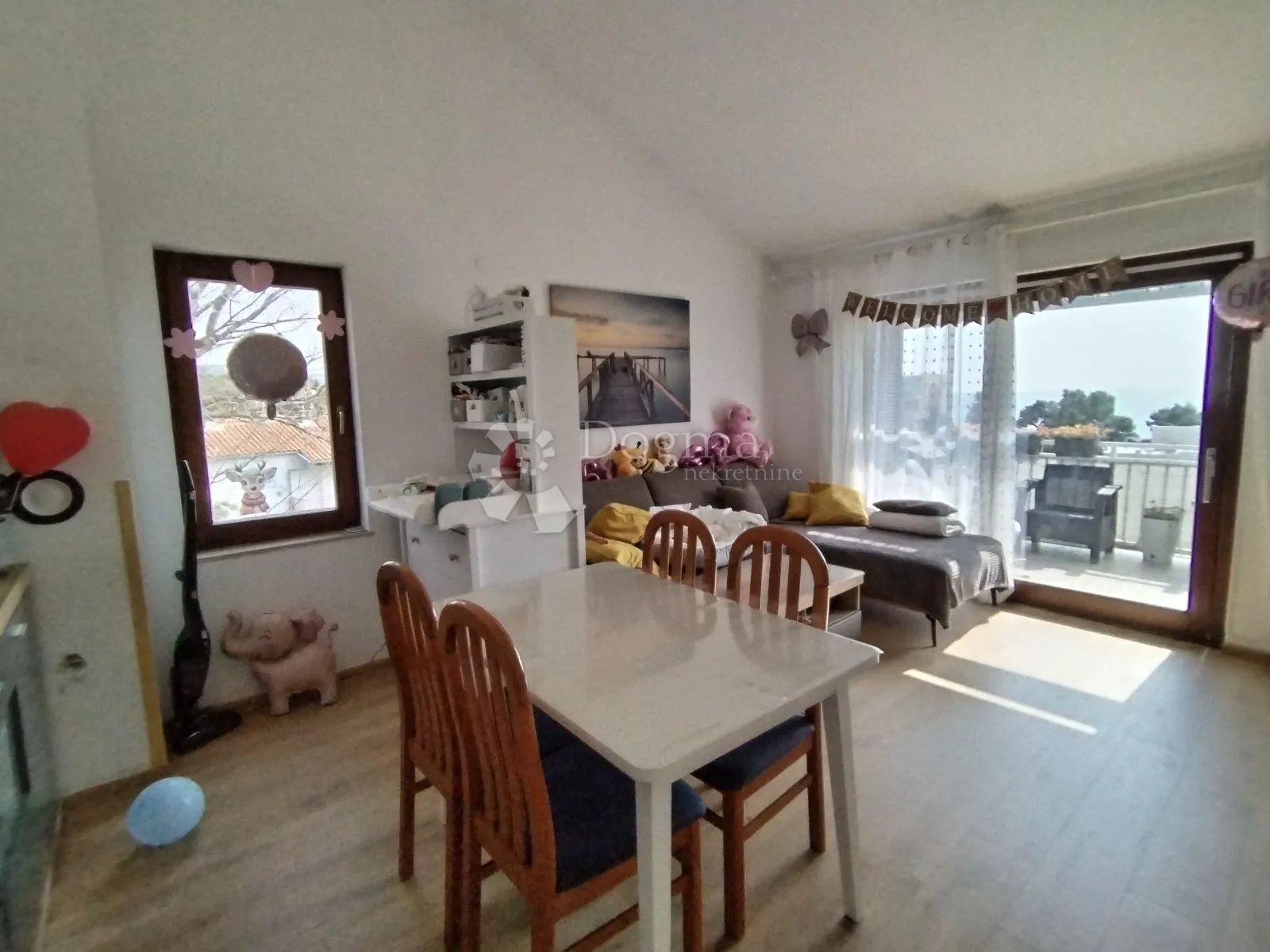 grad krk - atraktivan apartman sa panoramskim pogledom na more, svega 150 od mora - slika 11
