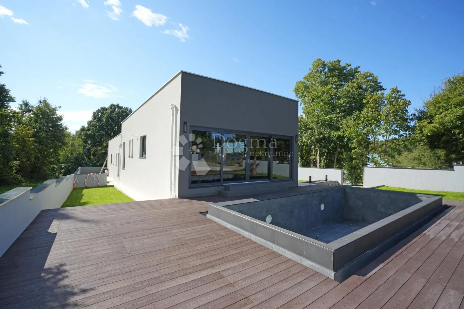 duplex kuće sa infinity bazenima - mirna lokacija - slika 29