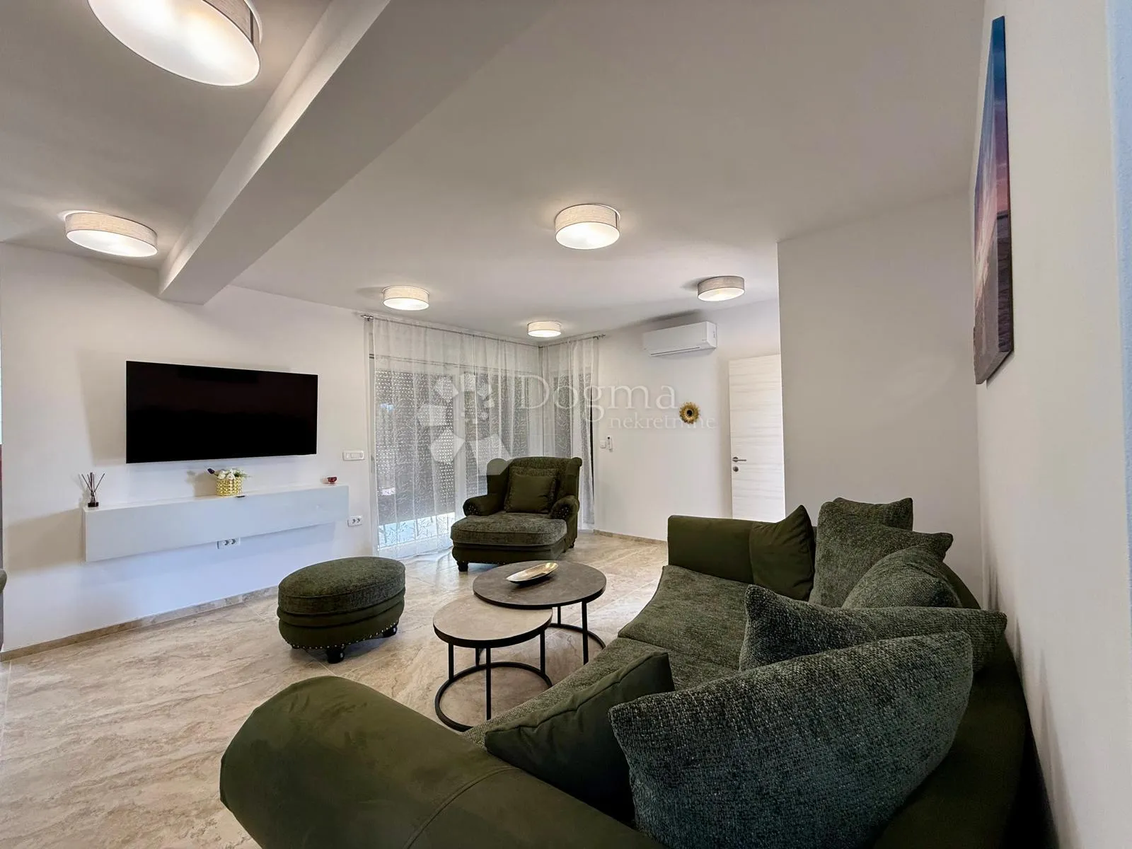 moderna dvojna vila u loborici – blizina pule - slika 7