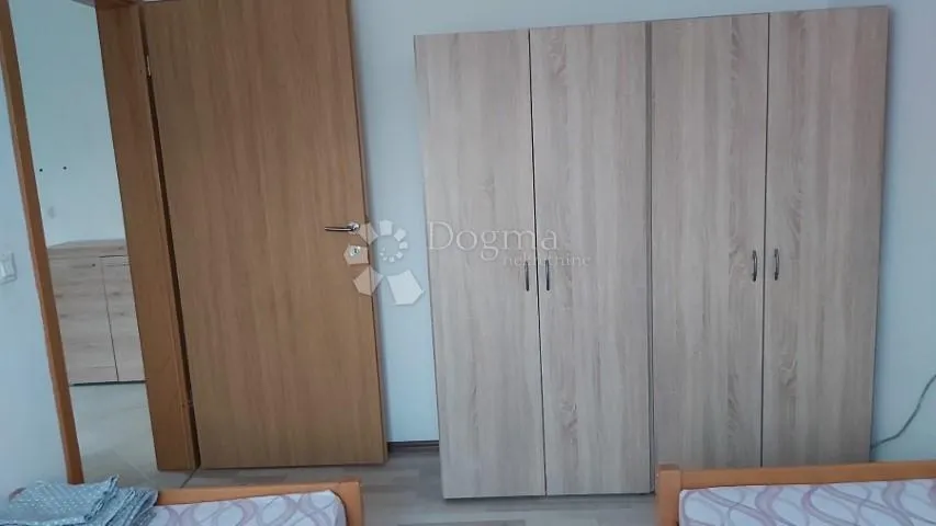 najam stana za radnike - slika 12