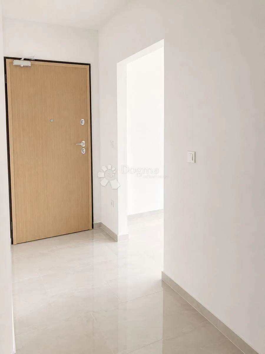novogradnja buje - stan 64m2, lođa, vrt i parking - slika 3