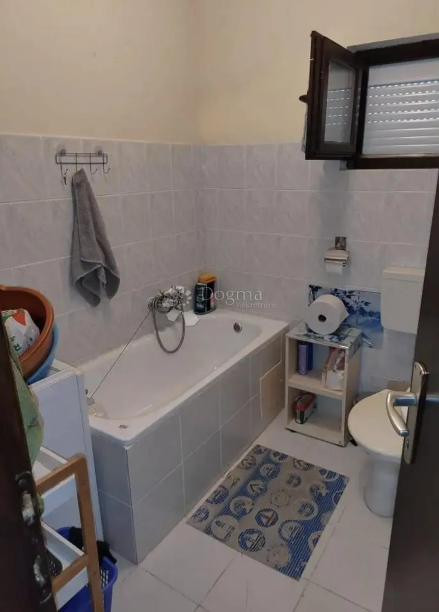 kuća između mora i rijeke, kruševo - slika 7
