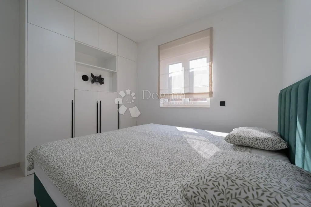 turanj - villa s bazenom, spremna za useljenje - 350m od mora - slika 22