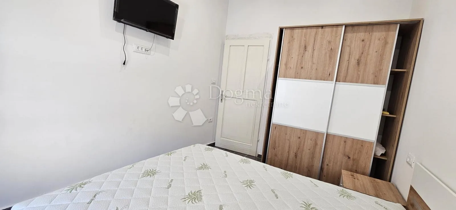 atraktivna kuća sa 4 spavaće sobe - slika 30