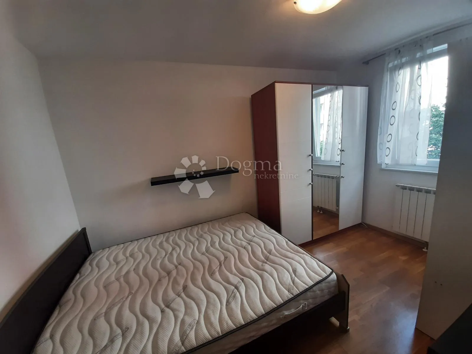 arena centar 5 min – 2-soban stan s lođom, 42 m² - slika 4