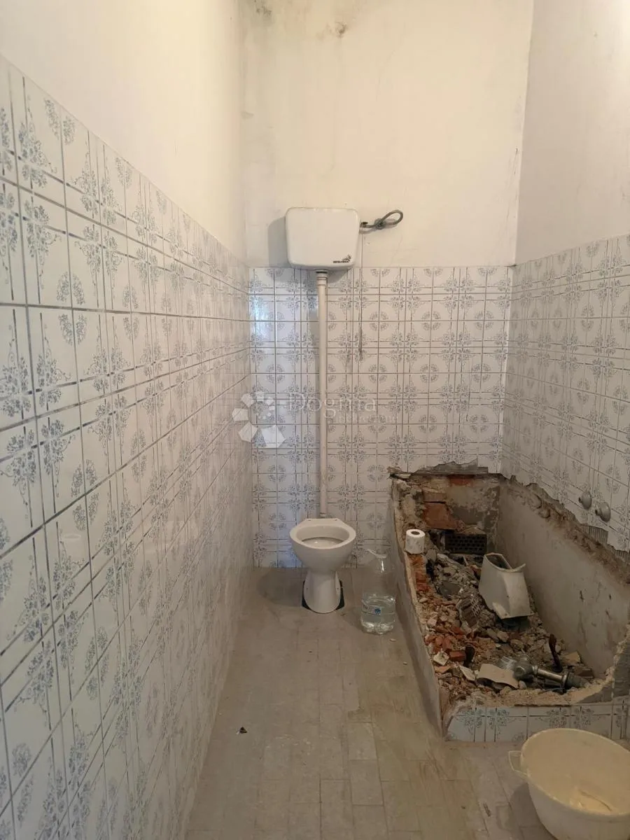 stan za potpunu adaptaciju u srcu varaždinskih toplica - slika 8
