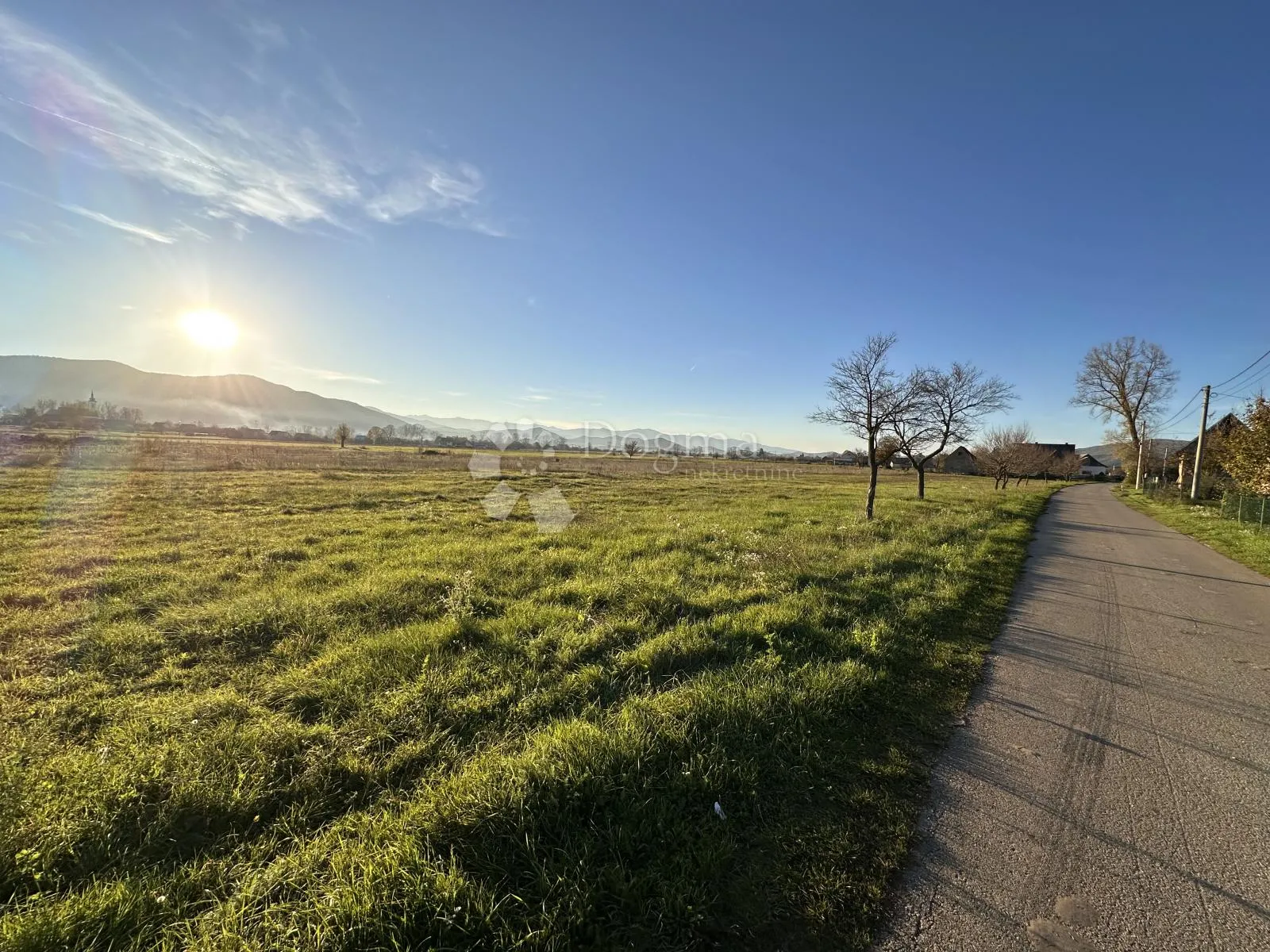 sinac prodaje se građevinsko zemljište 11000 m2 - slika 7