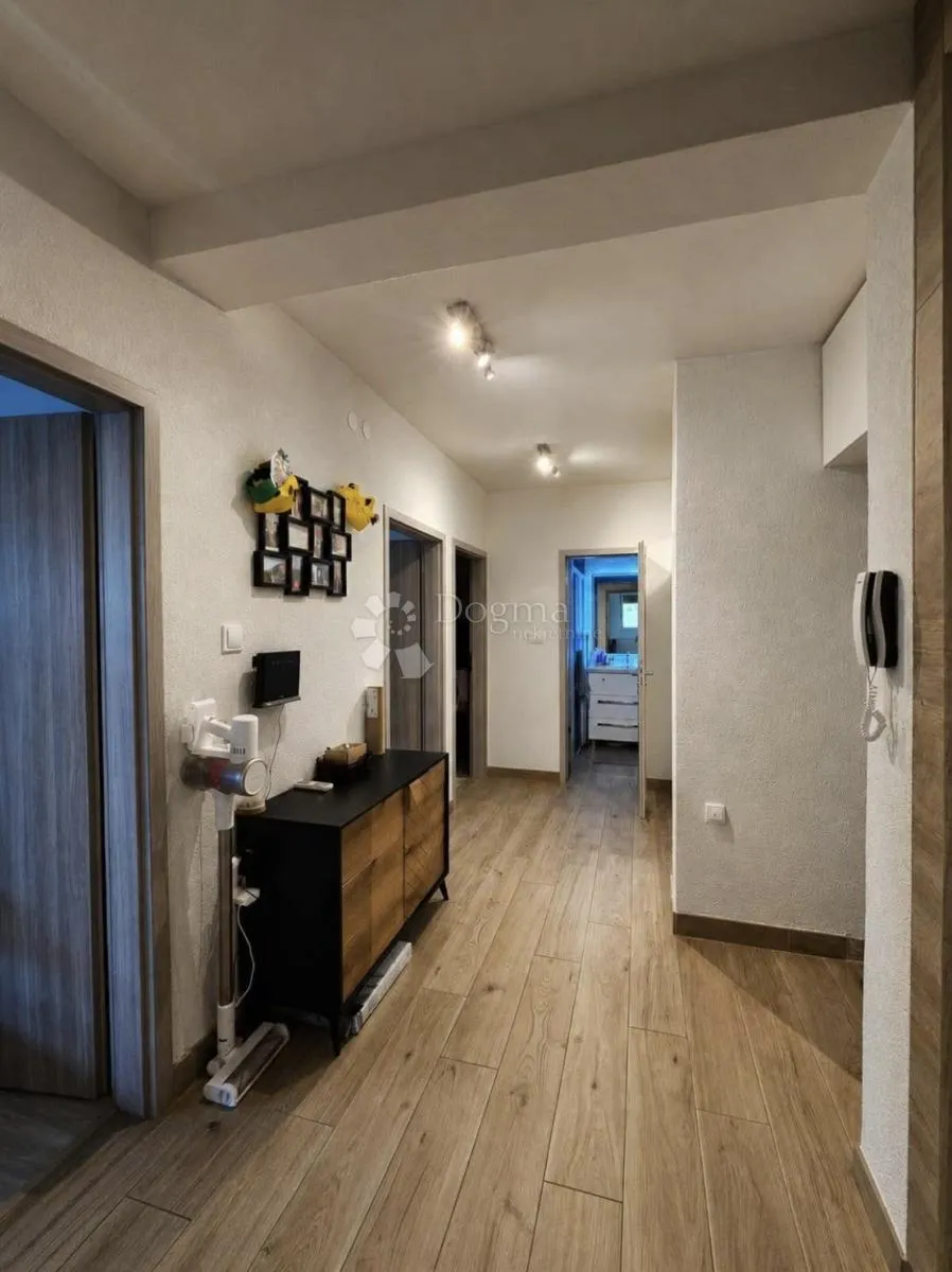 podmurvice stan 65m2 kompletno adaptrian - slika 5