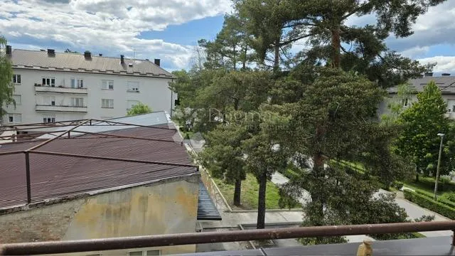 lički osik novouređeni stan centar - slika 20
