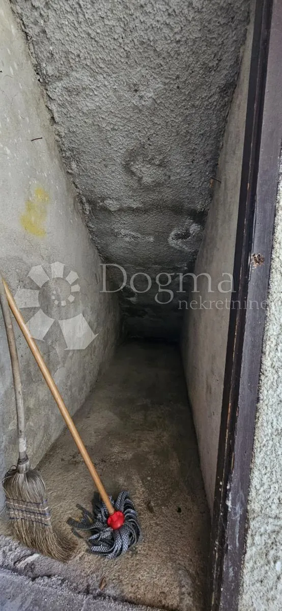 komforna mala kuća od 110m² - slika 25