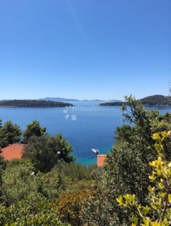 Spuštena Cijena!!!! Drugi Red Do Mora - Ishodovana Građevinska Dozvola Za Vilu Sa Bazenom !!! - Korčula