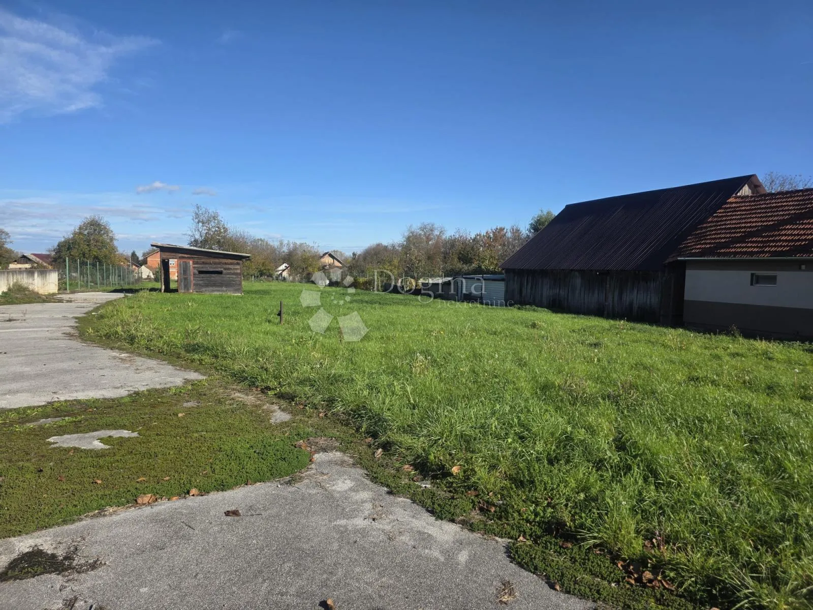 veliko građevinsko zemljište s investicijskim potencijalom - slika 2