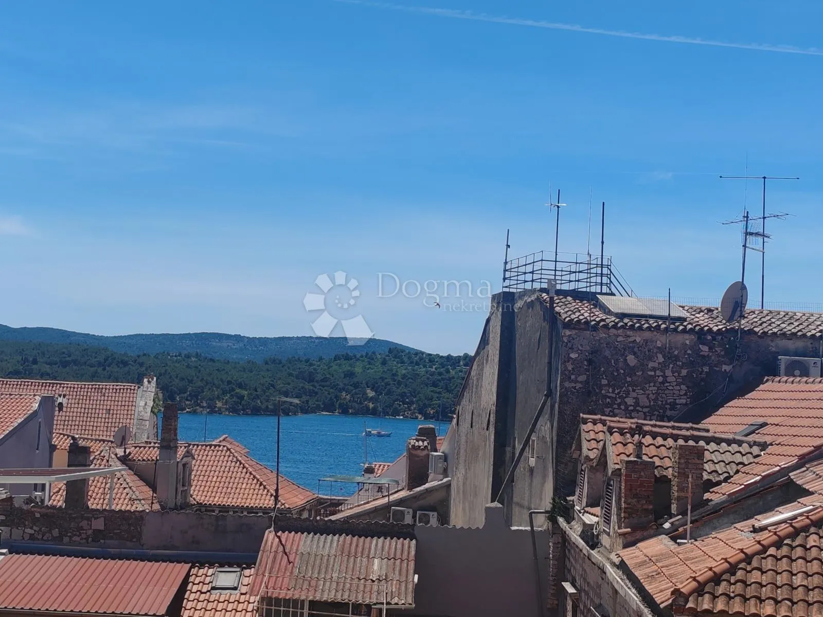 u staroj jezgri šibenika – stan 114 m2 s dvije terase i pogledom - slika 17