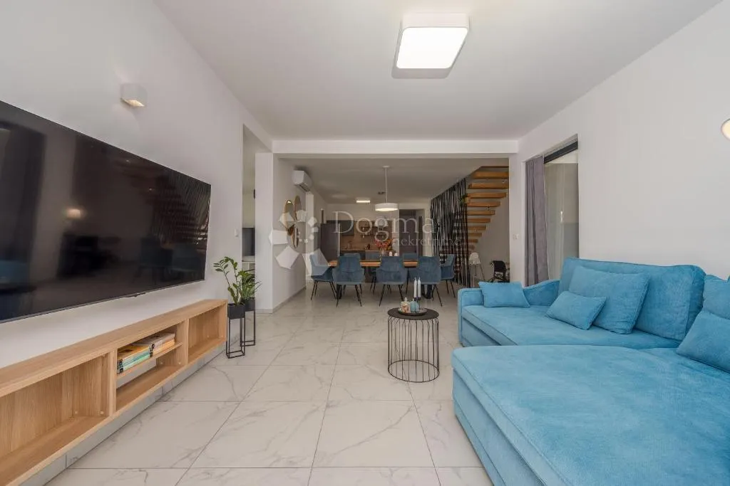 privlaka: moderna vila s bazenom - slika 4