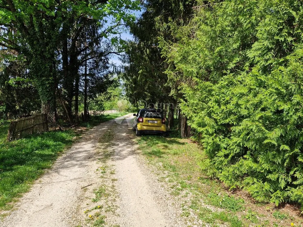 na brijegu kuća mala - slika 8