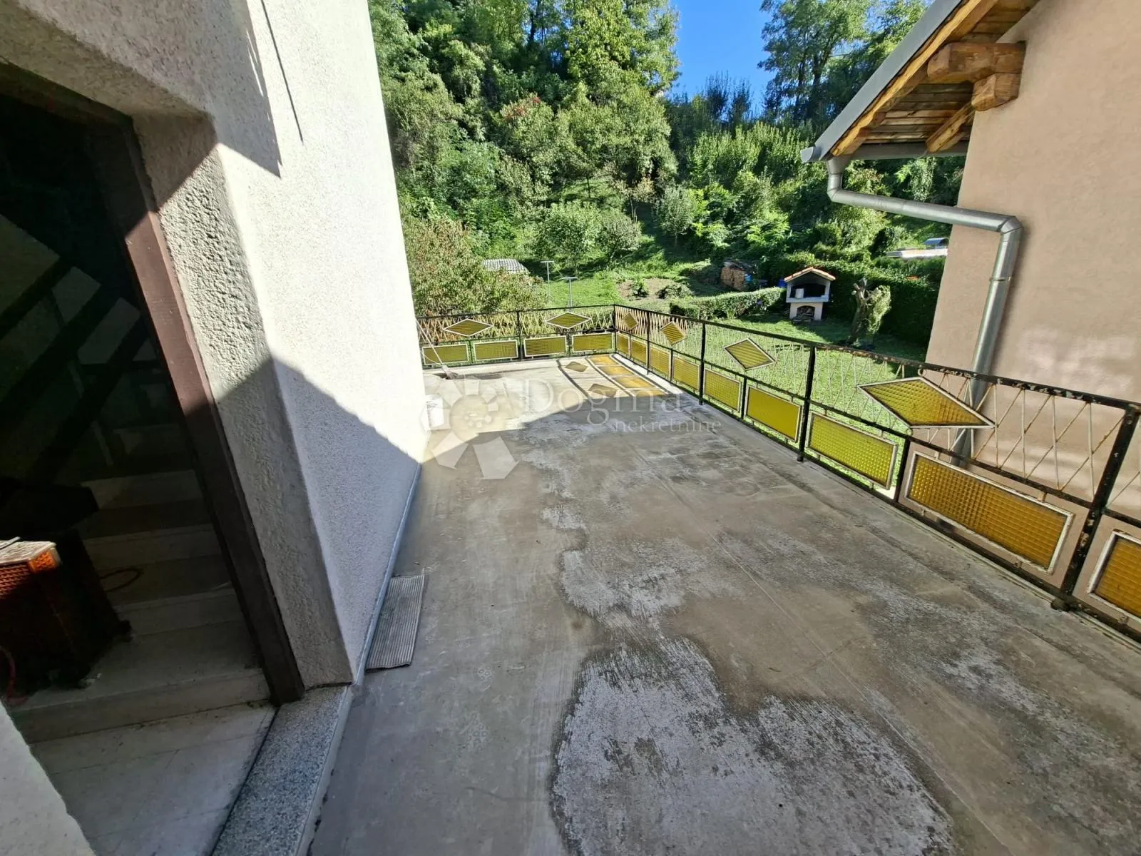 kuća 3 stana kustošija - slika 34