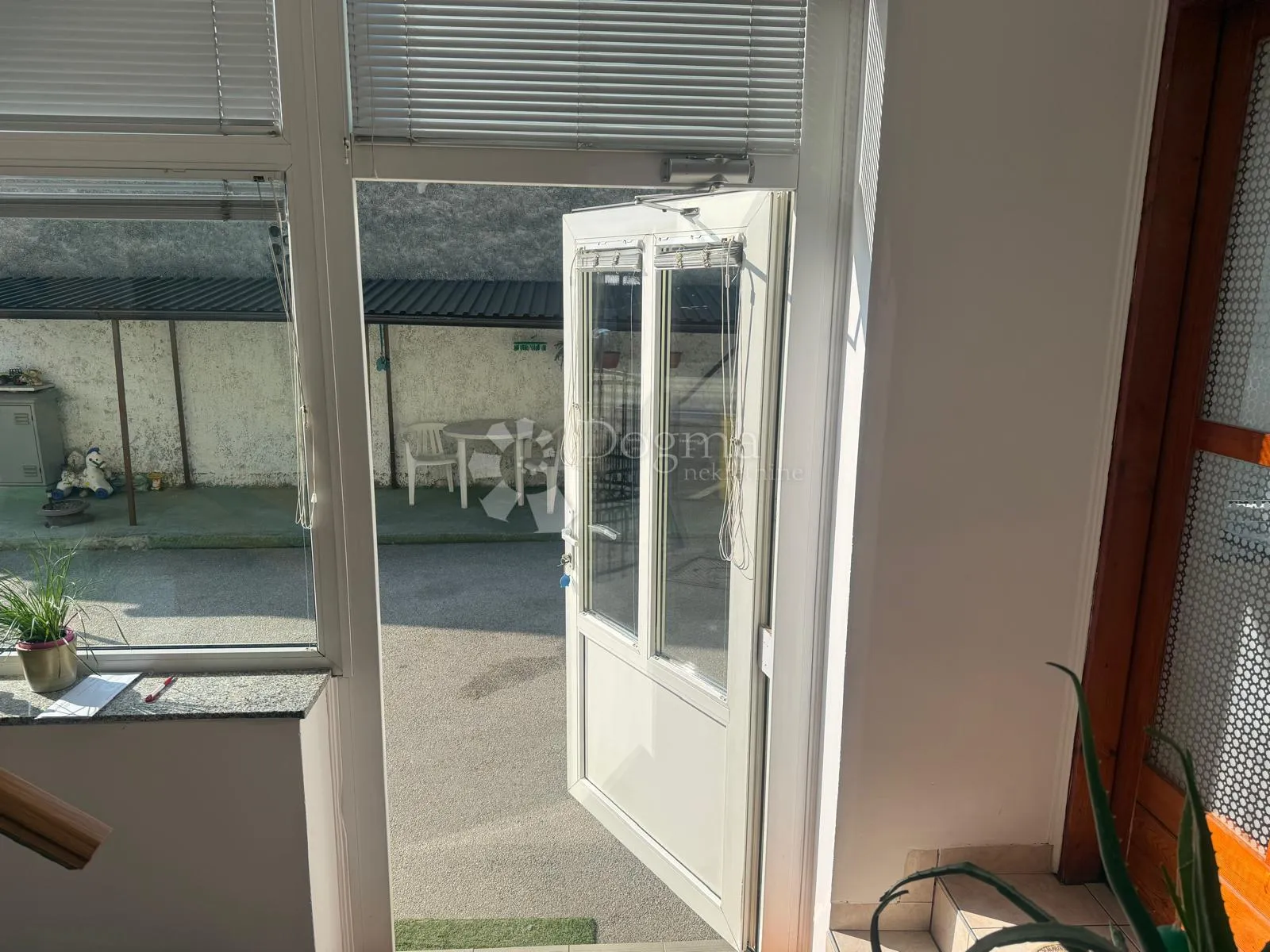 poslovni prostor 59 m2 za najam - varaždin - slika 7