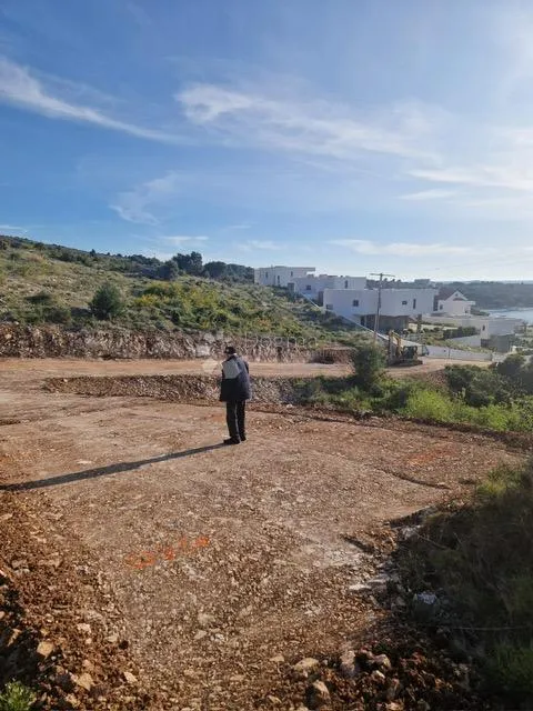 primošten, građevinsko zemljište - 200 metara od mora - slika 2