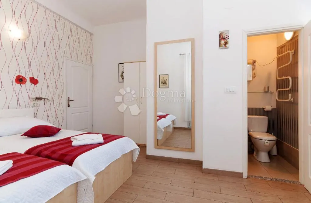 zadar, poluotok, posebna zgrada - slika 16