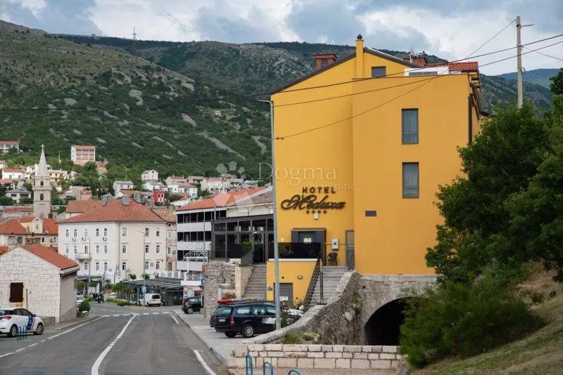 prodaje se hotel u senju 4* - slika 2
