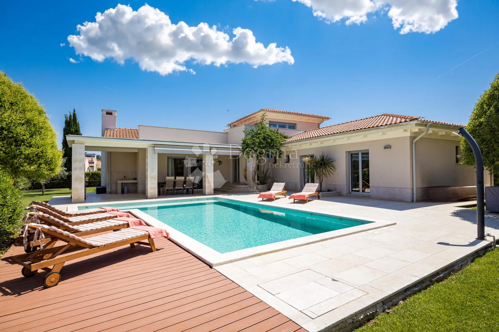 raskošna villa u blizini boutique marine - slika 1