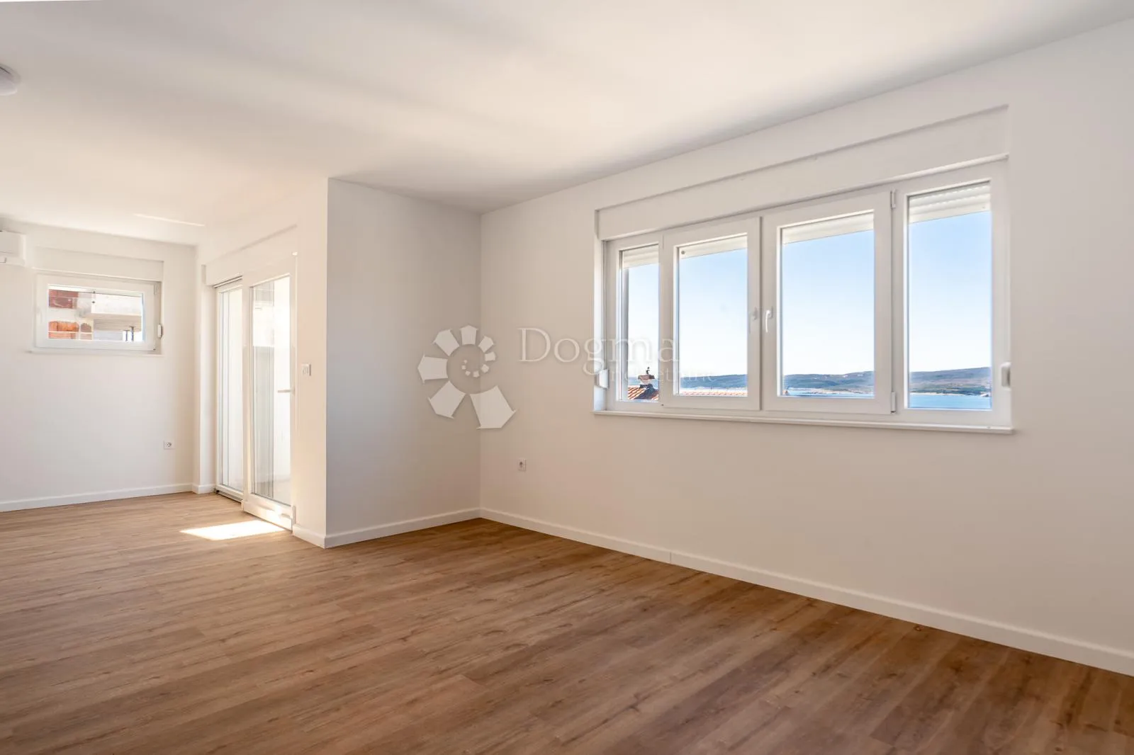 prekrasan apartman sa pogledom na more - slika 13