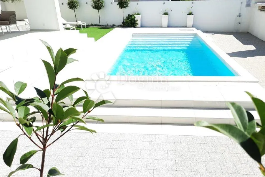 zadar borik luxuzna stambena zgrada u funkciji hotela - slika 35