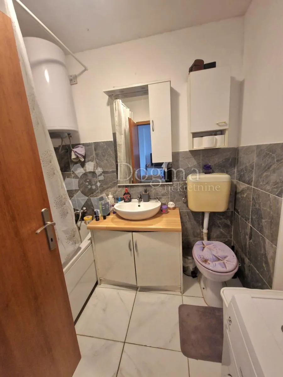 dražice - stambeno poslovna kuća s velikim potencijalom - slika 9