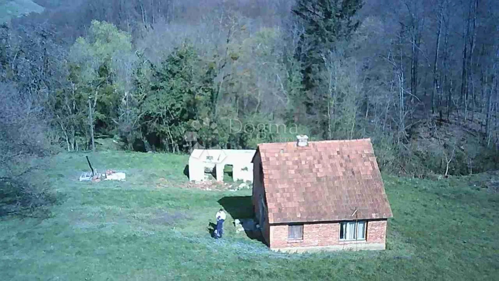 kuća za adaptaciju na 2.420m² zemljišta nadomak slovenije - slika 12