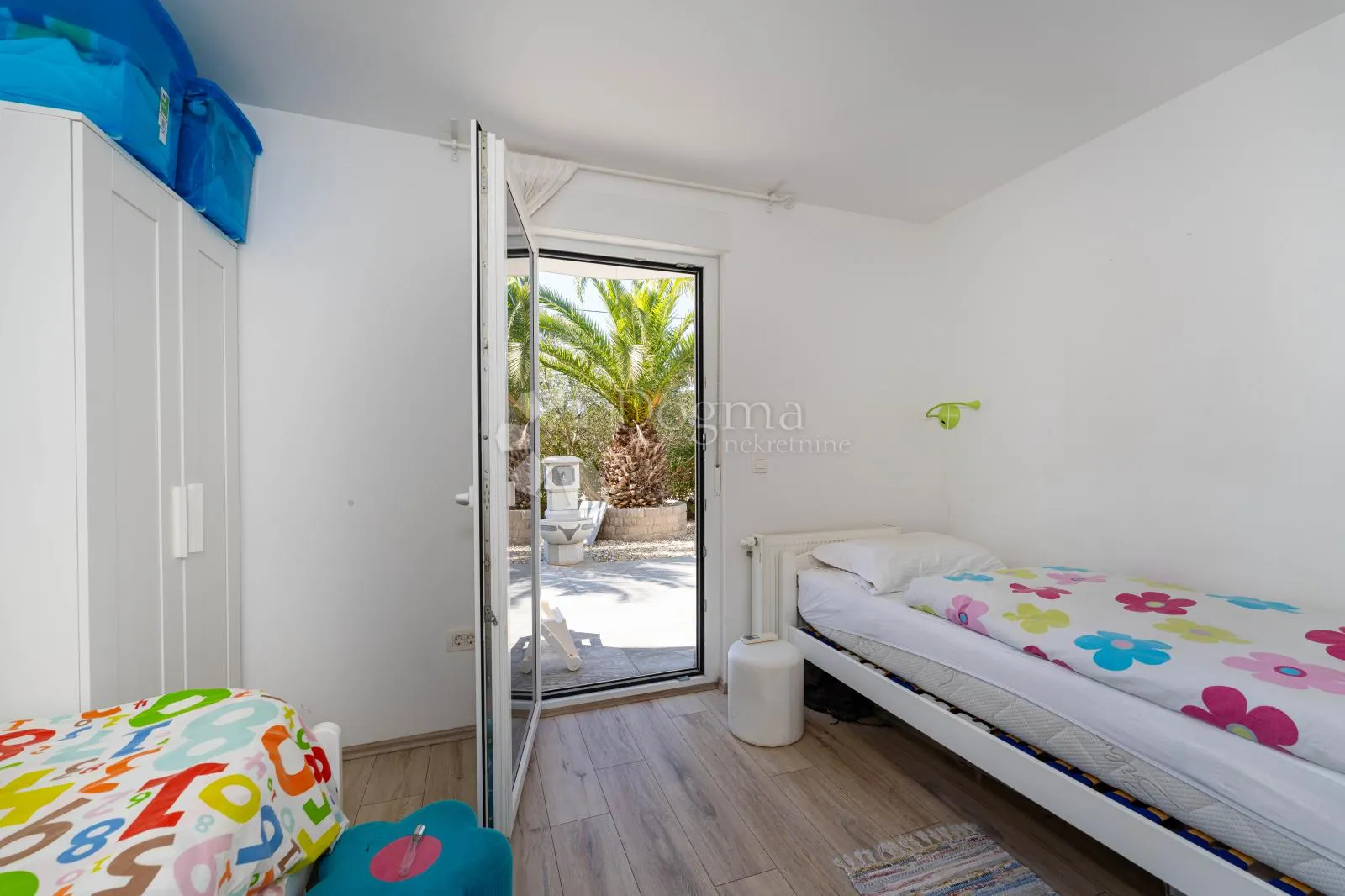zaton-nin,luksuzna apartmanska kuća uz plažu,3 apartmana,pogled na more - slika 25