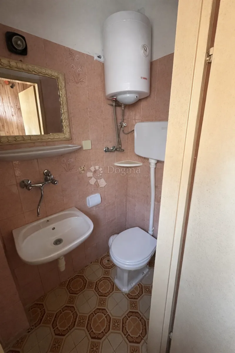 prvić, kuća prvi red do mora s najljepšim pogledom na jadranu - slika 10