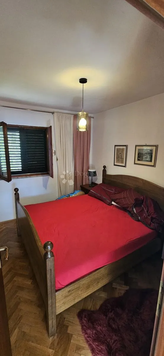kuća na o. čiovu s prekrasnim pogledom na more - slika 4