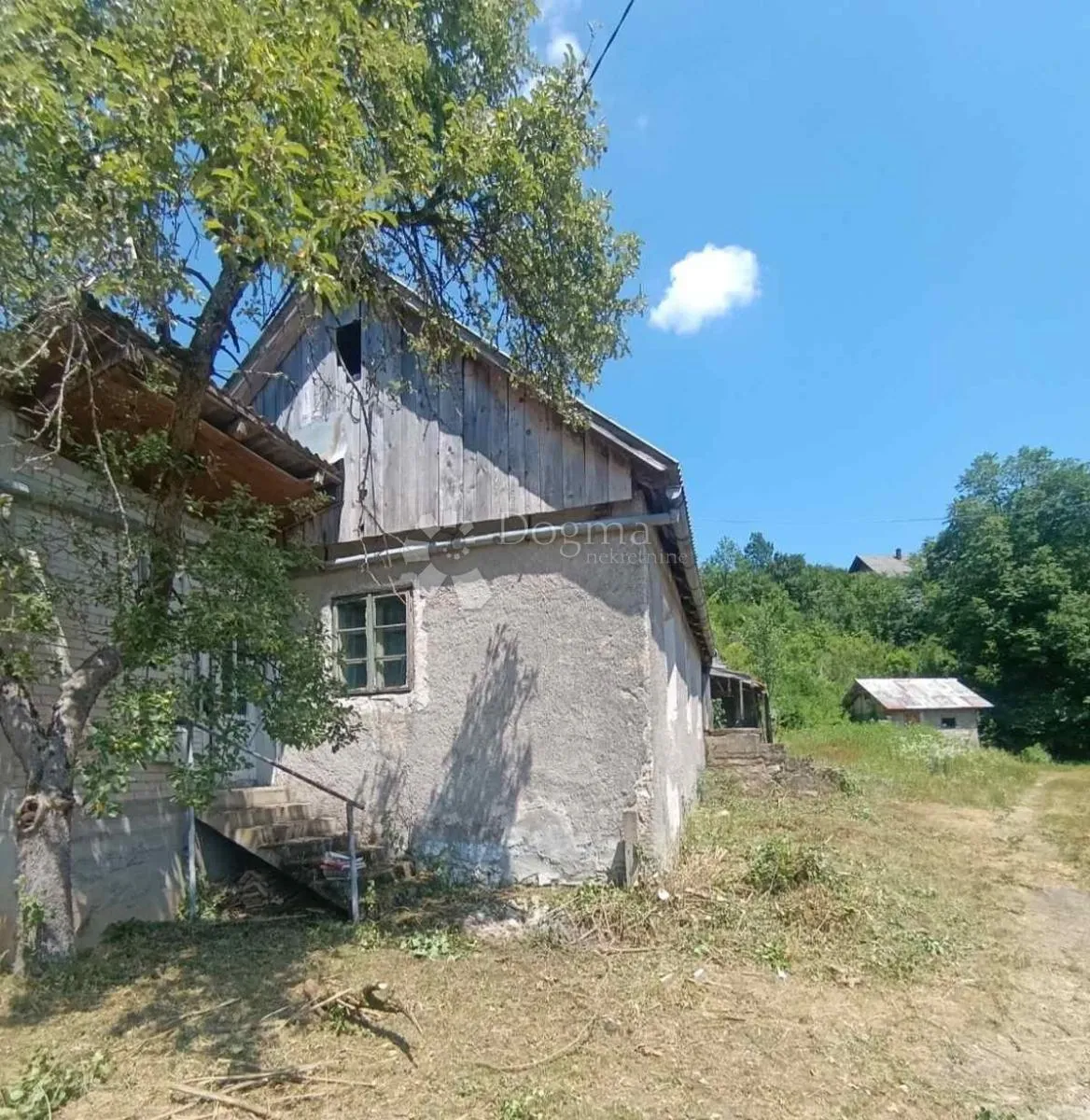 dvije kuće na zemljištu 5000 m2 u drežnici - slika 5