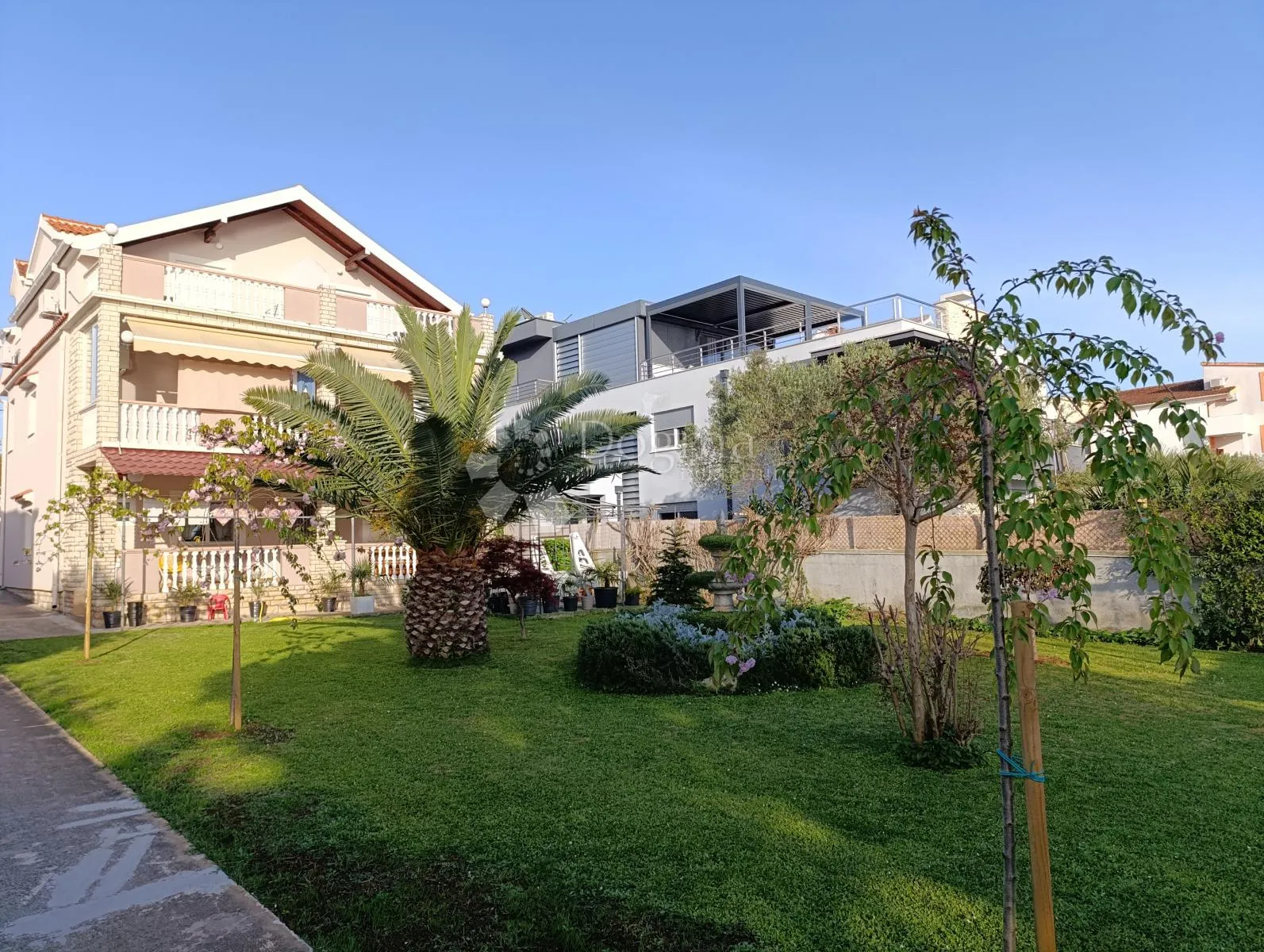 bibinje - apartmanska kuća prvi red do mora - slika 4