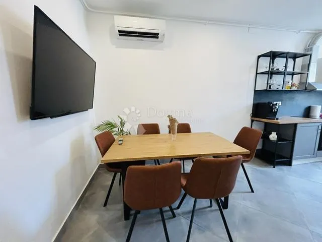 renoviran gospodski stan od 107m2 - slika 5