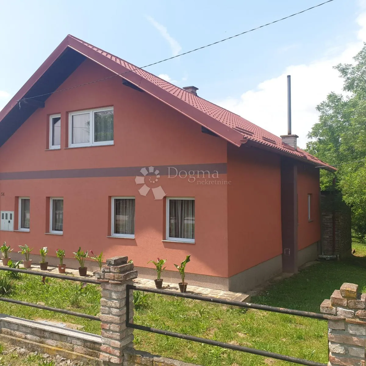 dvije kuće na jednoj parceli – mir, prostor i potencijal! - slika 2