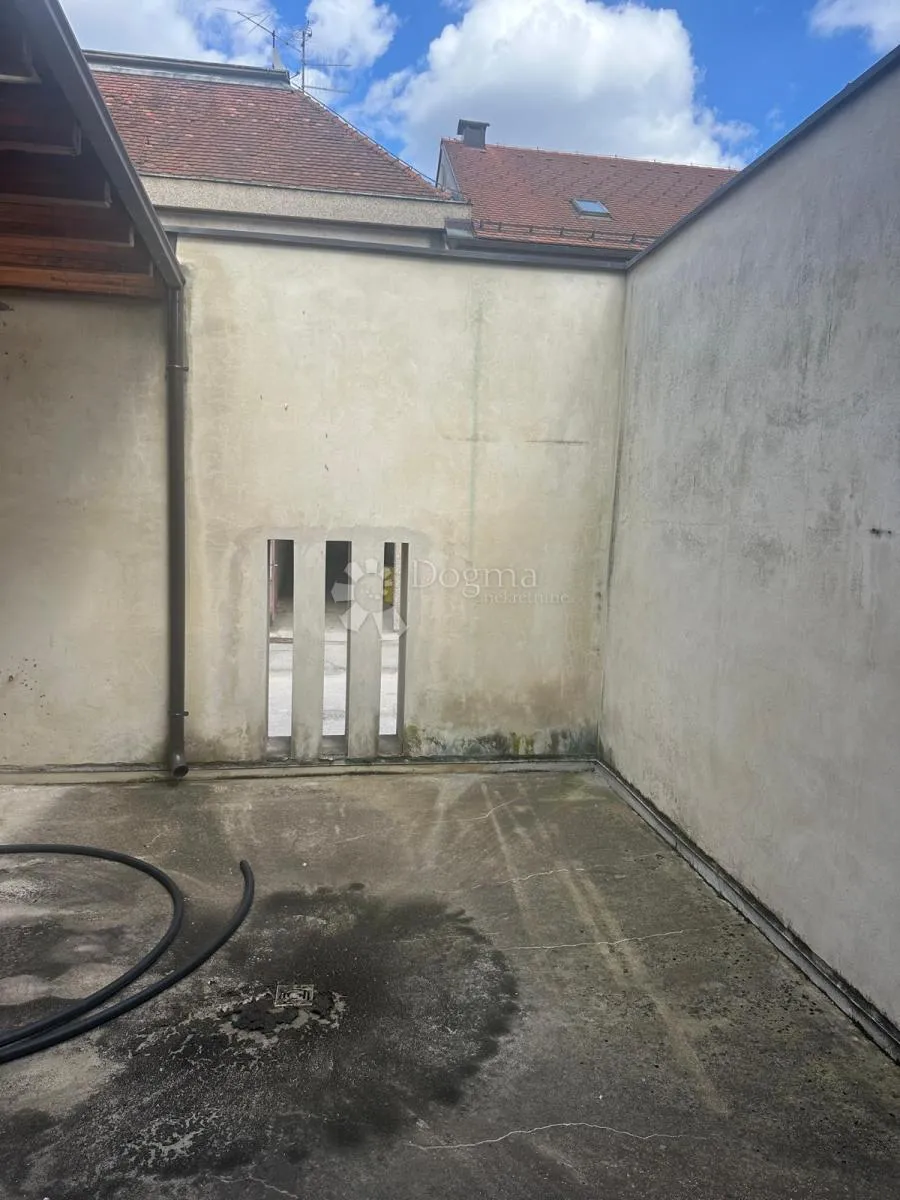 rijetkost u centru varaždina – povijesna vila s velikim potencijalom - slika 41