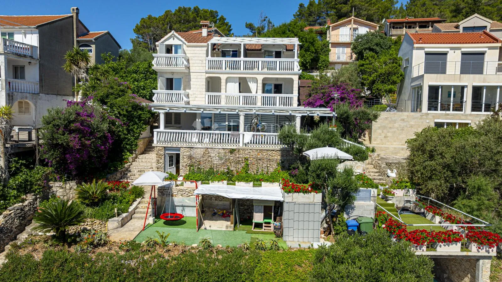 prvi red do mora: samoodrživa apartmanska vila s uhodanim poslovanjem – vela luka, korčula - slika 22