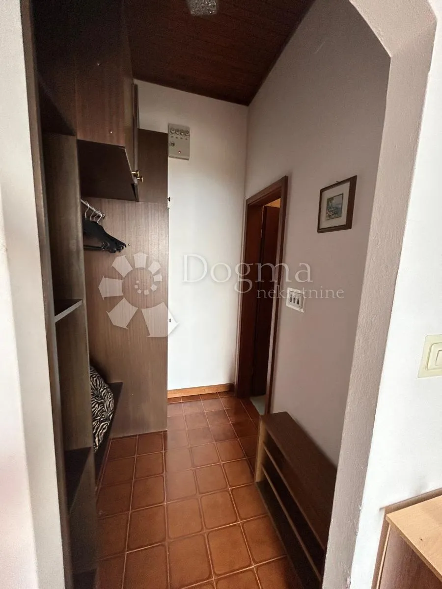 stan idealan za turistički najam - slika 16