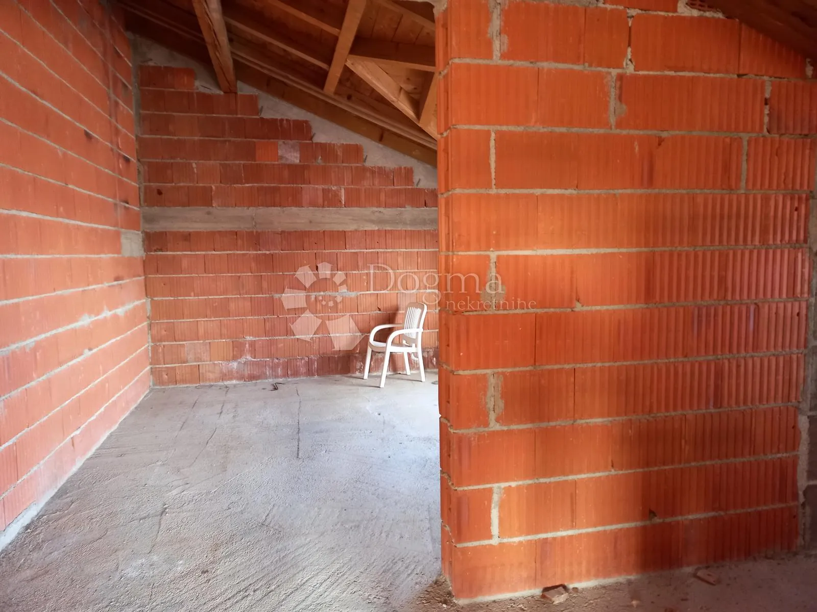 vodice - kuća 800 m2 odlična prilika - slika 50