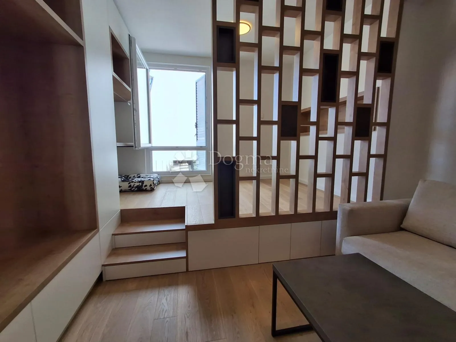 dizajnerski studio apartman u poslovnom centru raba!!! samo kod nas! - slika 4