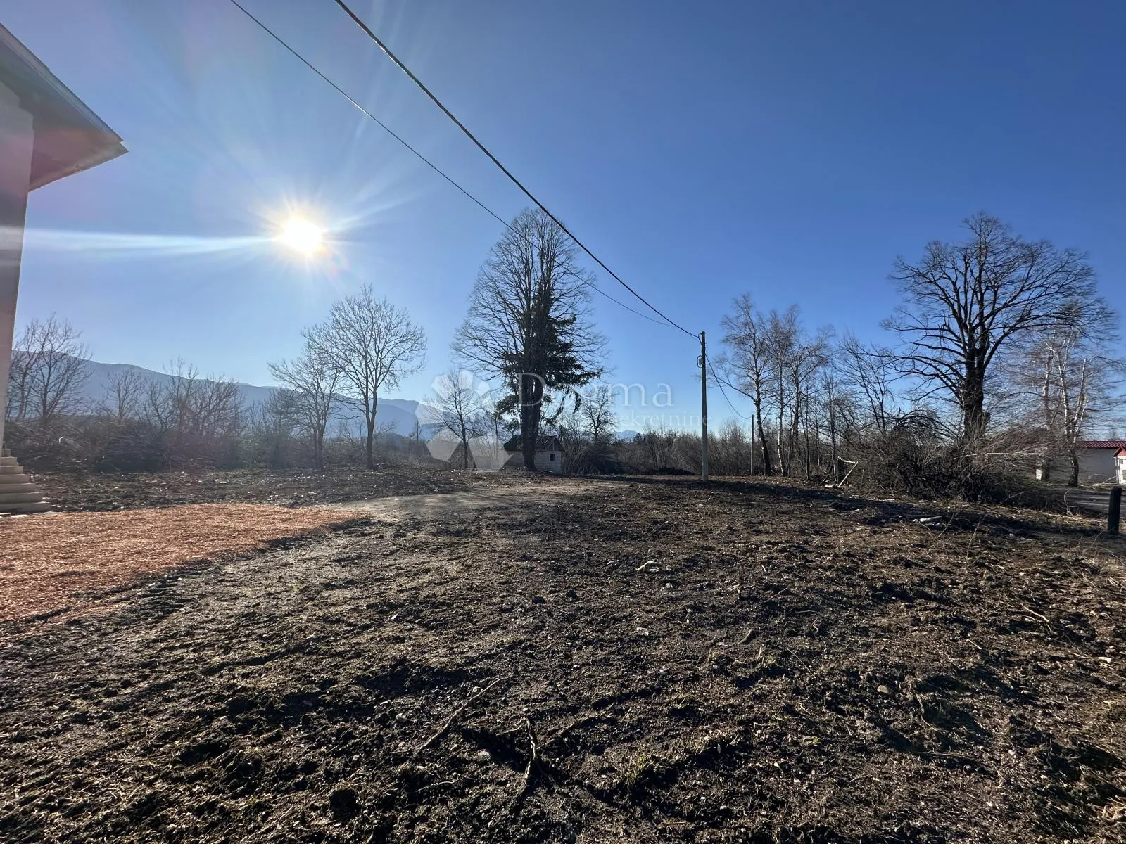 kuća u prirodi i ucrtani objekt s pogledom velebit - slika 18