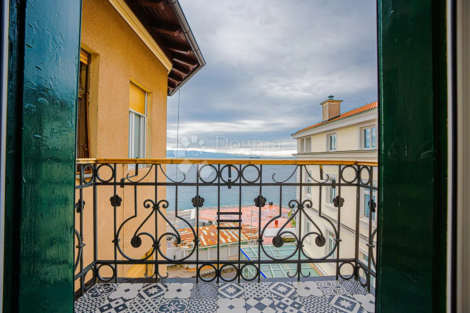 opatija, stan 43 m2, 1s+db sa 2 balkona - slika 11