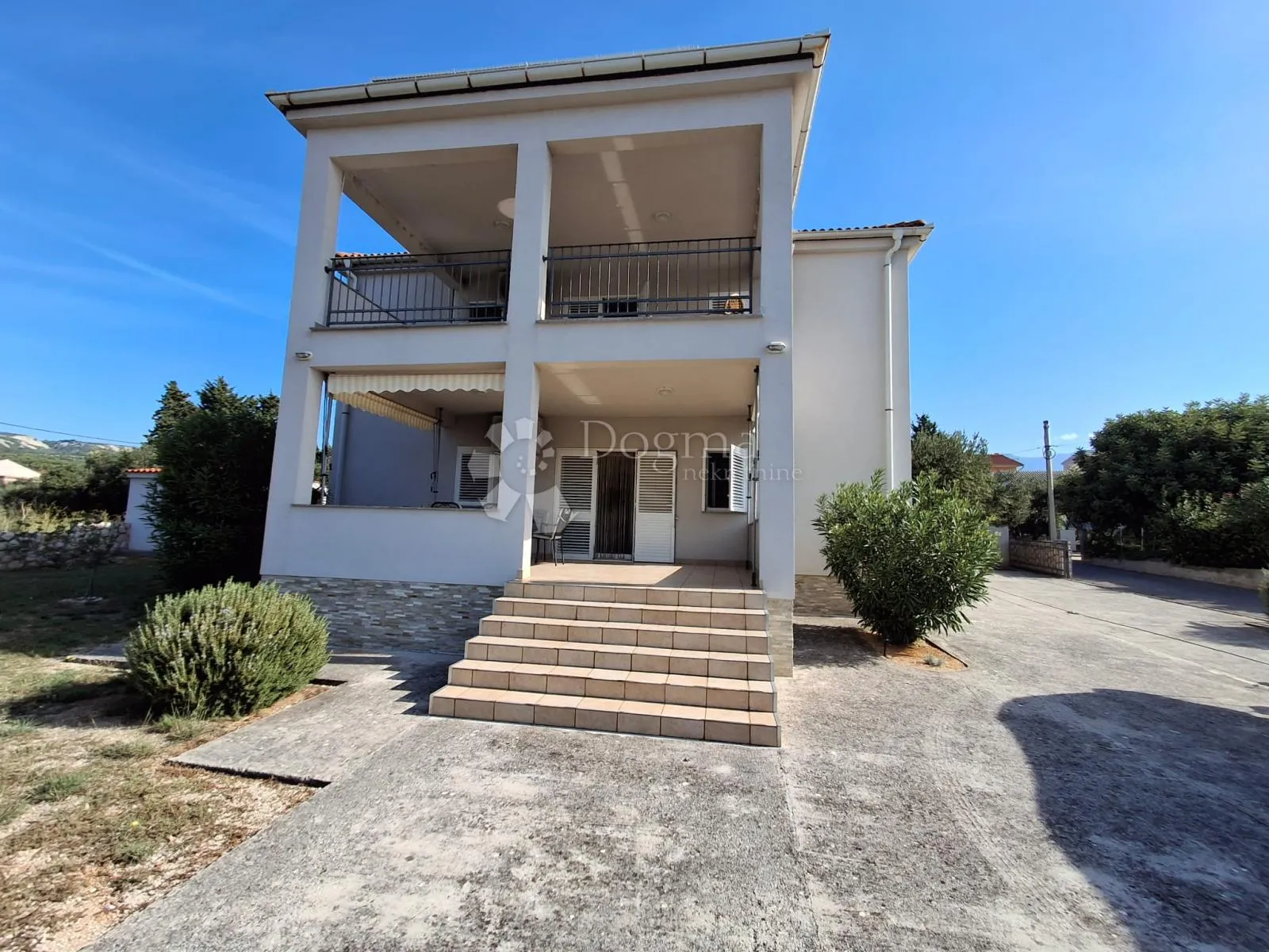 prekrasna kuća 80 m od mora u barbatu sa vezom za brod. - slika 2