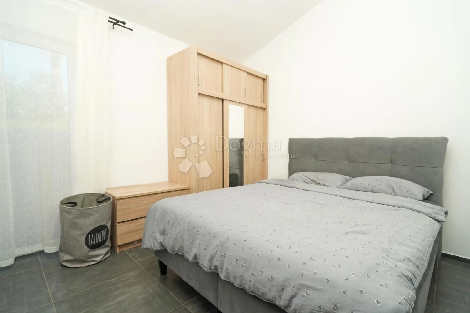 moderna prizemnica s bazenom i jacuzzijem na parceli od 944 m² – mirna lokacija u okolici višnjana - slika 19