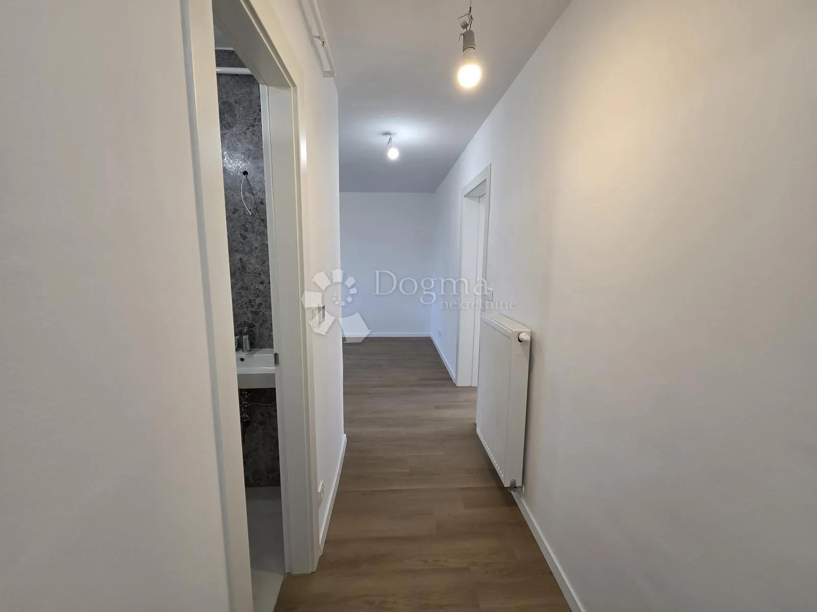 trnsko novi zagreb kompletno renovirani trosoban stan 50m2 - slika 16