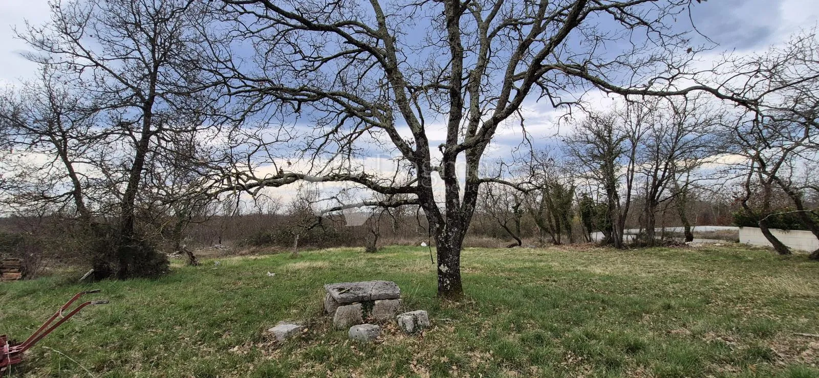 građevinsko zemljište za gradnju kuće ili vile površine 1091 m2 - slika 6